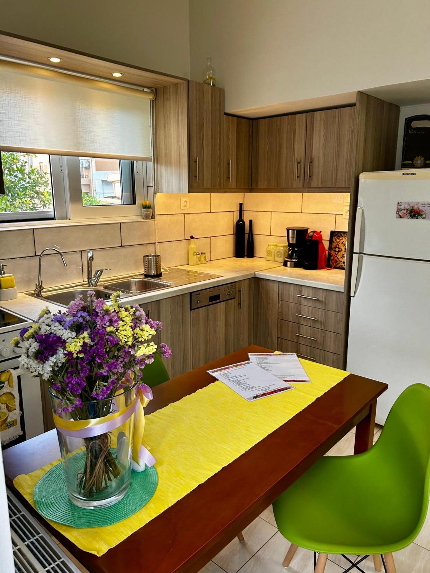 Flower House In Koropi-Near Airport Zewnętrze zdjęcie
